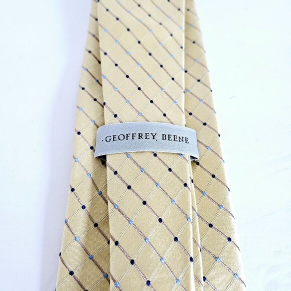 Geoffrey Beene Mens Yellow Checkered‎ 100% Silk ~T166.3 - Picture 2 of 4